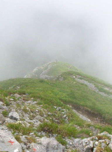 Nebelstimmung beim Aufstieg zum Fronalpstock