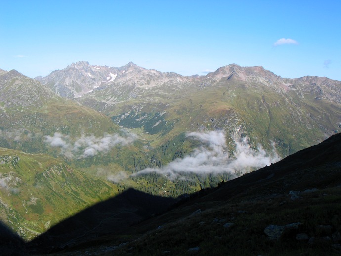 Auf dem Apothekerweg: Blick Richtung Verwalltal/ St. Anton