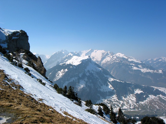 Blick Richtung Alp Sigel, dahinter der Säntis