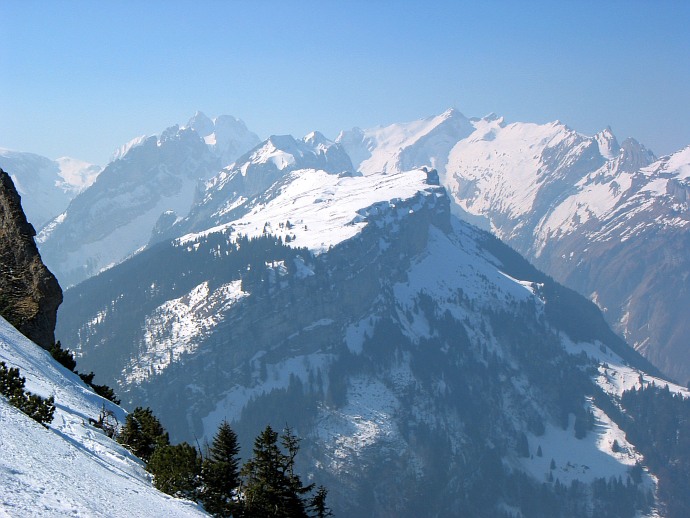 Blick Richtung Alp Sigel, dahinter der Säntis