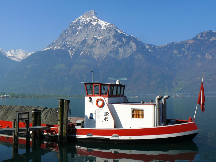 roter Kahn vor dem Gitschen