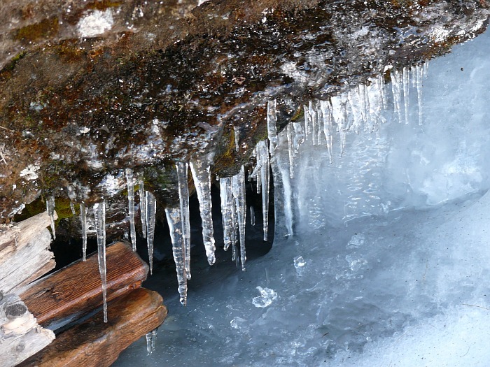 Eiszapfen und Glatteis