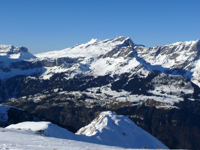 Leglerhütte: Blick auf die Sonnenterrass um Braunwald