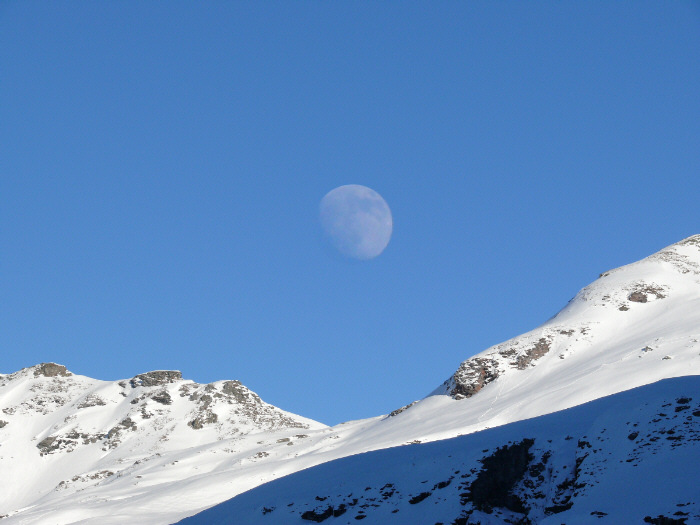 Mond über der Hinter Matt