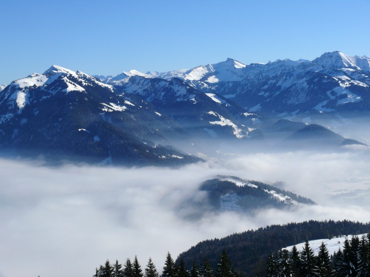 Blick Richtung Diedamskopf und Winterstaude