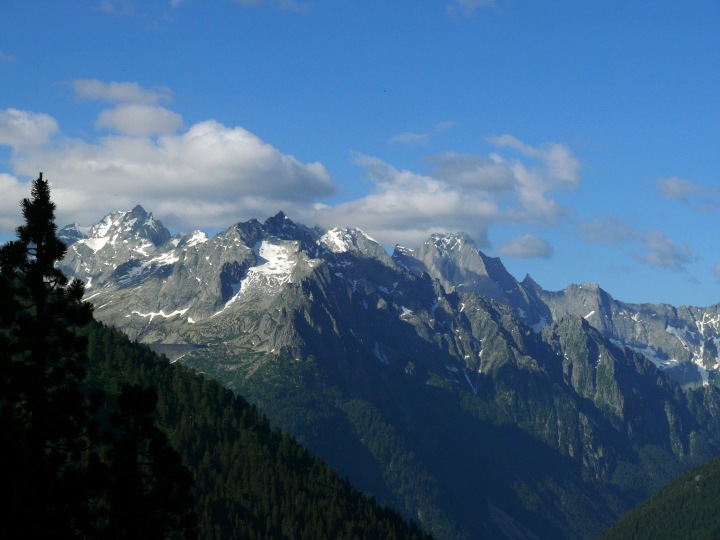 Blick von Maloja Richtung Bergell (Piz Badile)