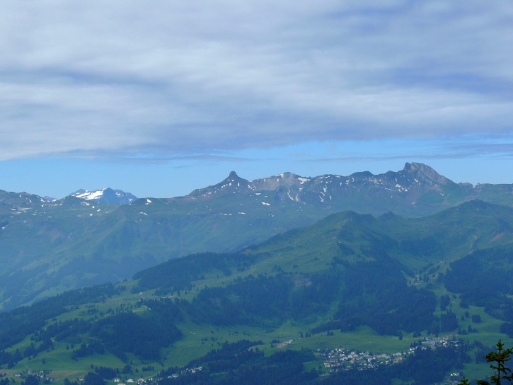 Blick von der Nideri: Spitzmeilen und Mürtschenstock