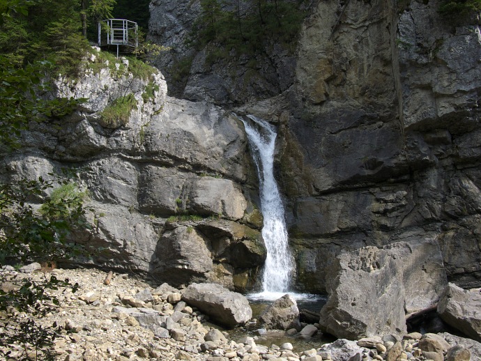 der mittlere Wasserfall im Chessiloch