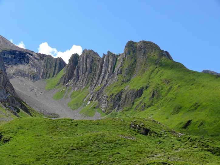 Gebirgskette nördlich der Ela-Hütte (Fil da Stadier?)