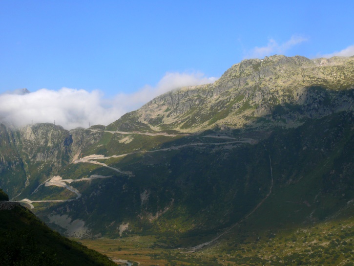 Serpentinen hoch zum Grimselpass