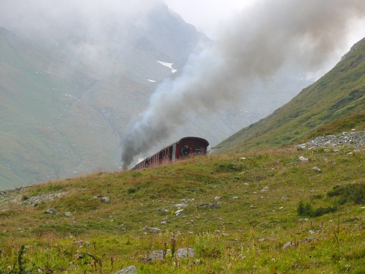 Gerade noch erwischt: Die letzten Waggons der Furka-Dampfbahn