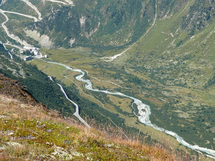 Blick ins Tal. Muttbach und Ausläufer von Gletsch