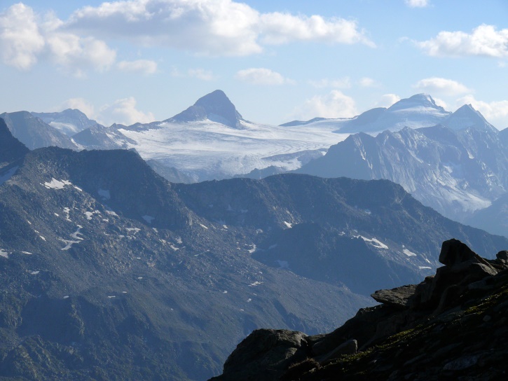 Blick Richtung Süden (Nufenengebiet ?)