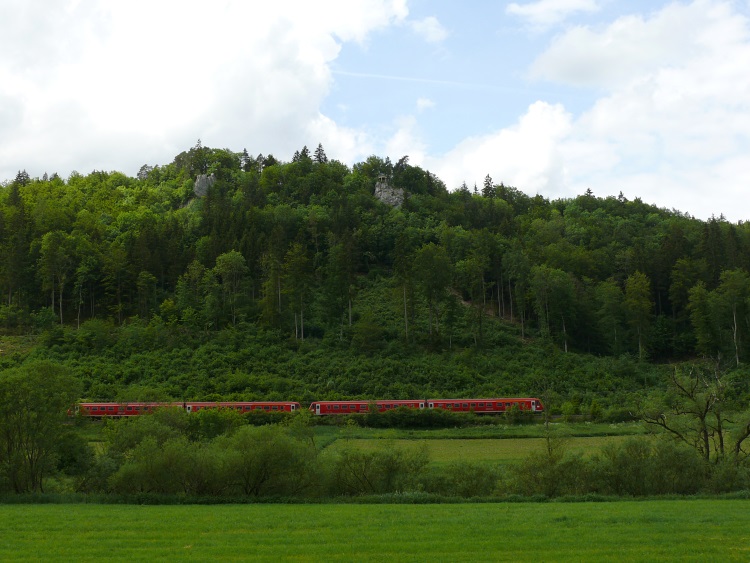 Soldatenfriedhof-Denkmal über der Donau bei Beuron