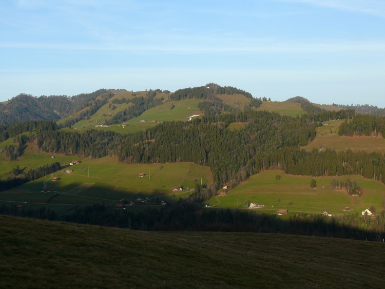 Berghänge überm Hummelwald